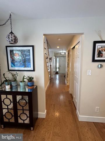 107 LAMPLIGHTER CT, Marlton, NJ 08053