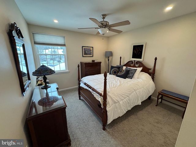 107 LAMPLIGHTER CT, Marlton, NJ 08053