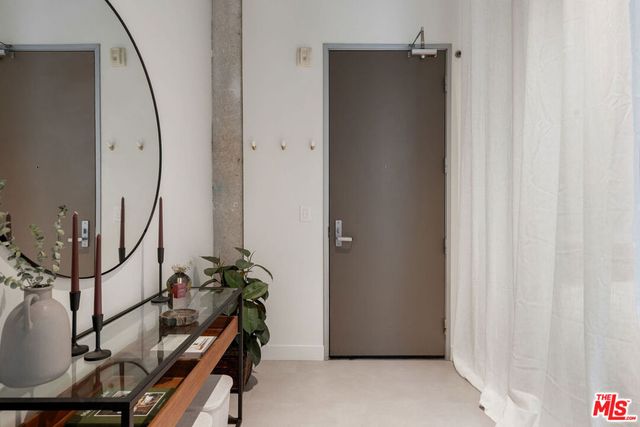 330 W 11th Street 104, Los Angeles, CA 90015