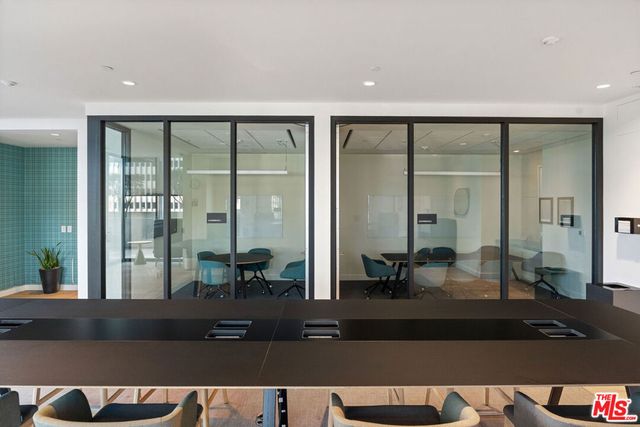 330 W 11th Street 104, Los Angeles, CA 90015