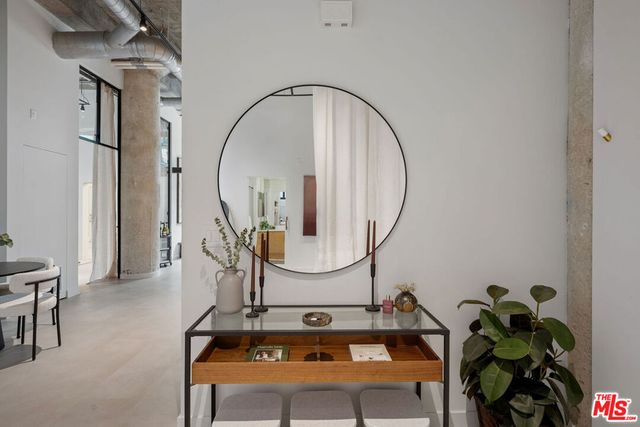 330 W 11th Street 104, Los Angeles, CA 90015