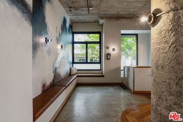 330 W 11th Street 104, Los Angeles, CA 90015