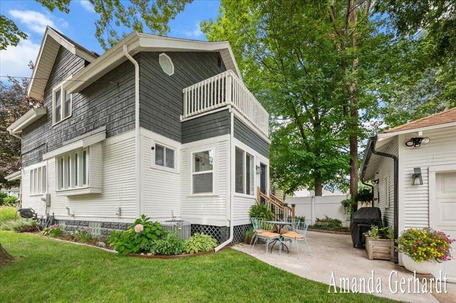 1500 Powers Avenue NW, Grand Rapids, MI 49504