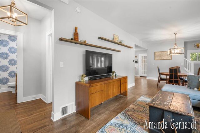 1500 Powers Avenue NW, Grand Rapids, MI 49504