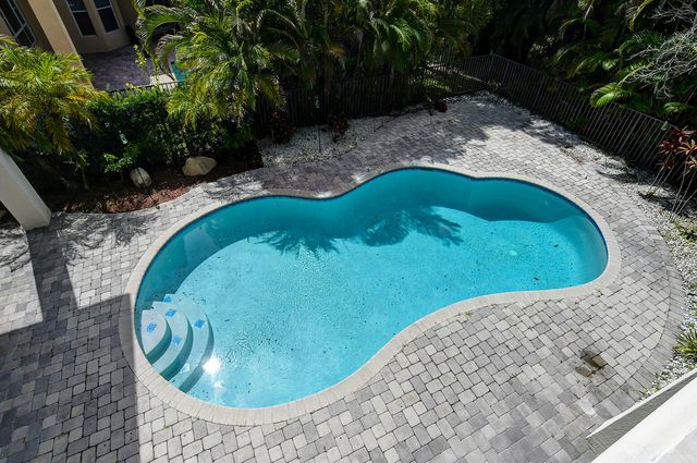 670 Edgebrook Lane, Royal Palm Beach, FL 33411