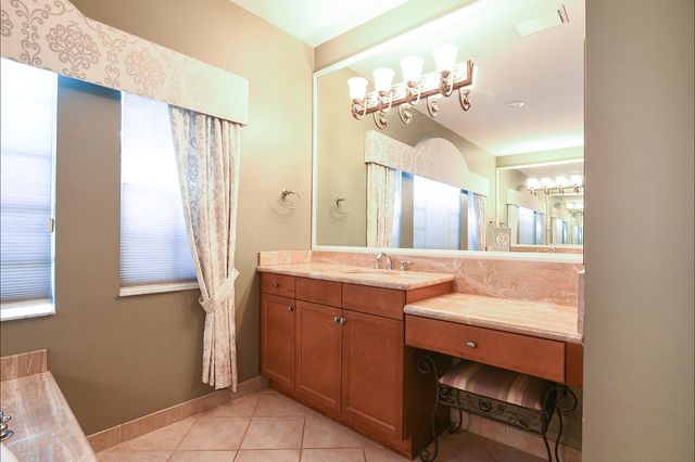 670 Edgebrook Lane, Royal Palm Beach, FL 33411