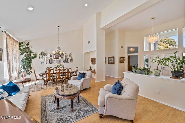 1880 Crystal View Circle, Newbury Park, CA 91320