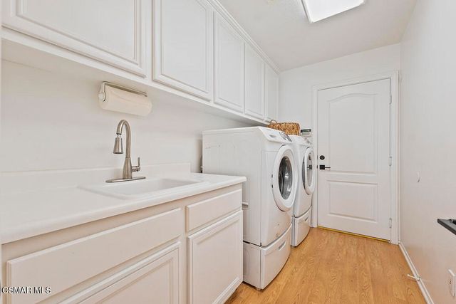 1880 Crystal View Circle, Newbury Park, CA 91320