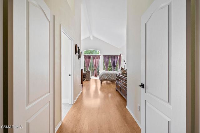 1880 Crystal View Circle, Newbury Park, CA 91320