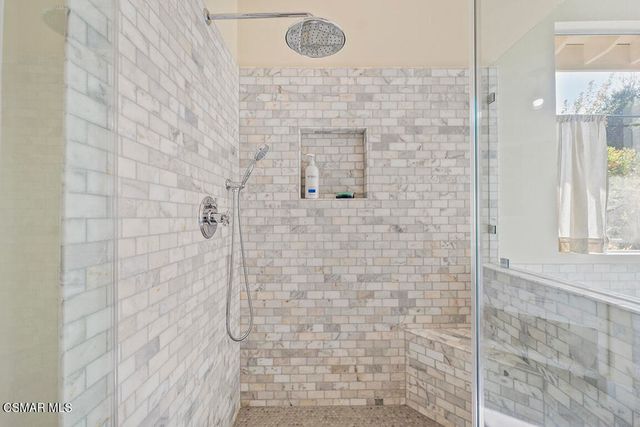 1880 Crystal View Circle, Newbury Park, CA 91320
