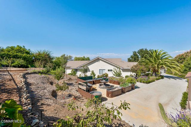 1880 Crystal View Circle, Newbury Park, CA 91320