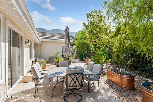 1880 Crystal View Circle, Newbury Park, CA 91320