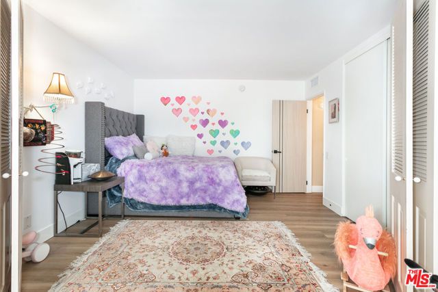 2385 Roscomare Road D17, Los Angeles, CA 90077