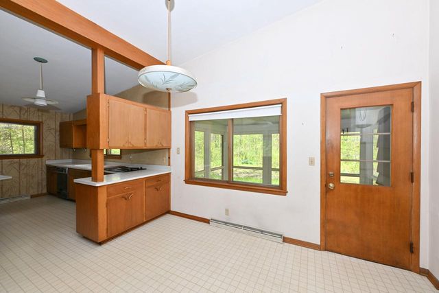 4108 W Woodward DRIVE, Franklin, WI 53132
