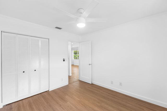 227 W Riverside Drive, Jupiter, FL 33469