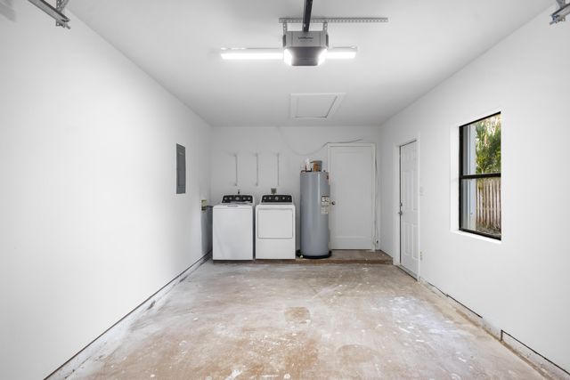 227 W Riverside Drive, Jupiter, FL 33469