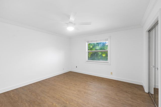 227 W Riverside Drive, Jupiter, FL 33469