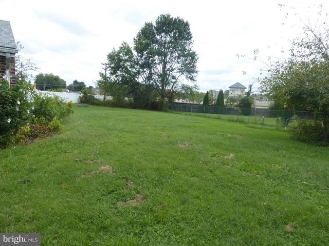 1006 MAYFLOWER DR, Newark, DE 19711