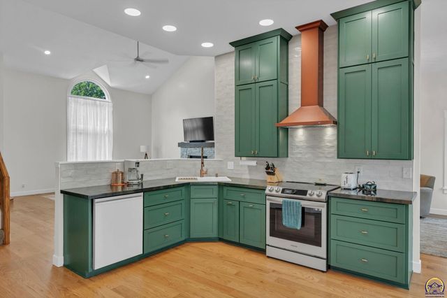 3700 SW Stutley RD, Topeka, KS 66610