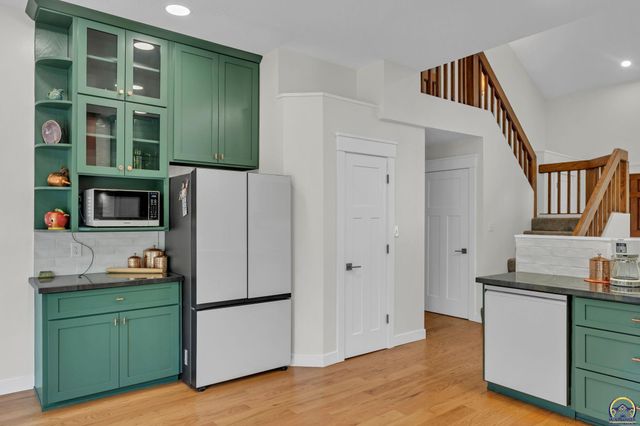 3700 SW Stutley RD, Topeka, KS 66610