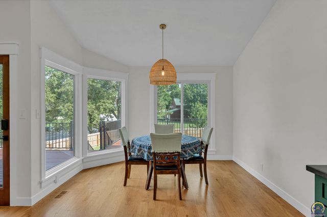 3700 SW Stutley RD, Topeka, KS 66610