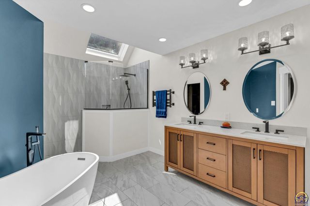 3700 SW Stutley RD, Topeka, KS 66610