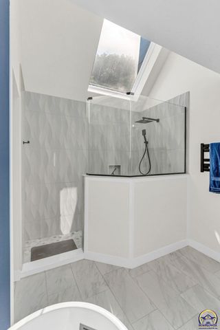 3700 SW Stutley RD, Topeka, KS 66610