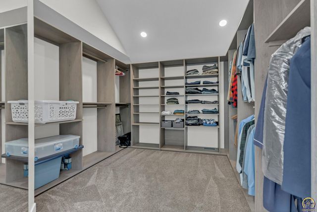 3700 SW Stutley RD, Topeka, KS 66610