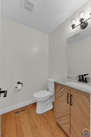 3700 SW Stutley RD, Topeka, KS 66610