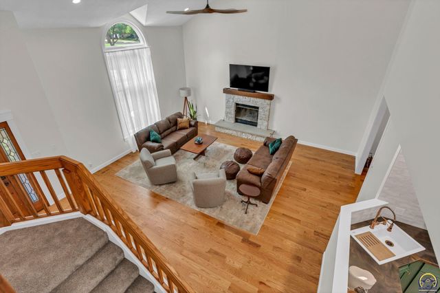 3700 SW Stutley RD, Topeka, KS 66610