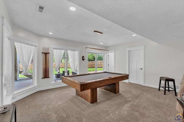 3700 SW Stutley RD, Topeka, KS 66610