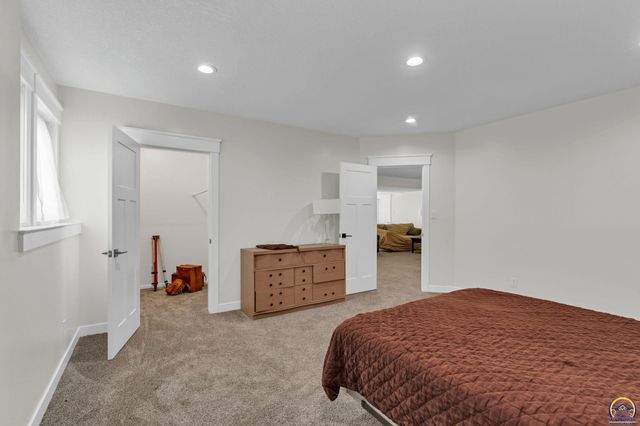 3700 SW Stutley RD, Topeka, KS 66610