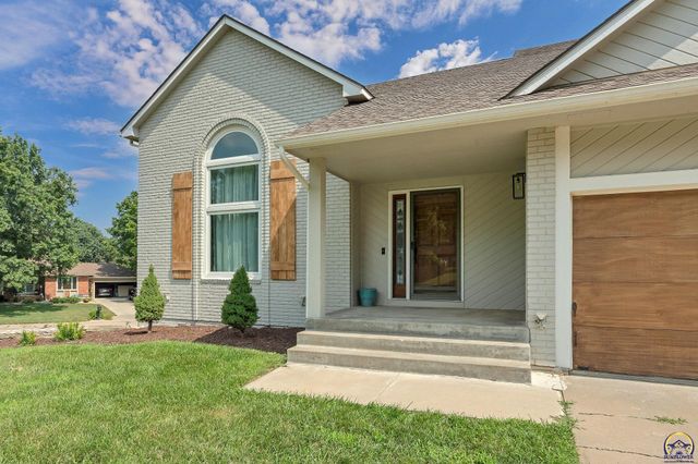 3700 SW Stutley RD, Topeka, KS 66610