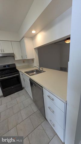 1401 ABERDEEN LN, Blackwood, NJ 08012