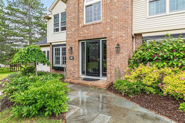 4 Park View Drive, Pittsford, NY 14534