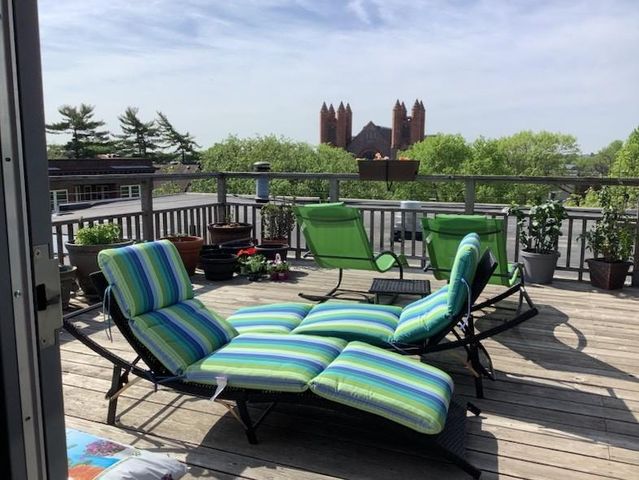 1912 Dupont Avenue S 407, Minneapolis, MN 55403