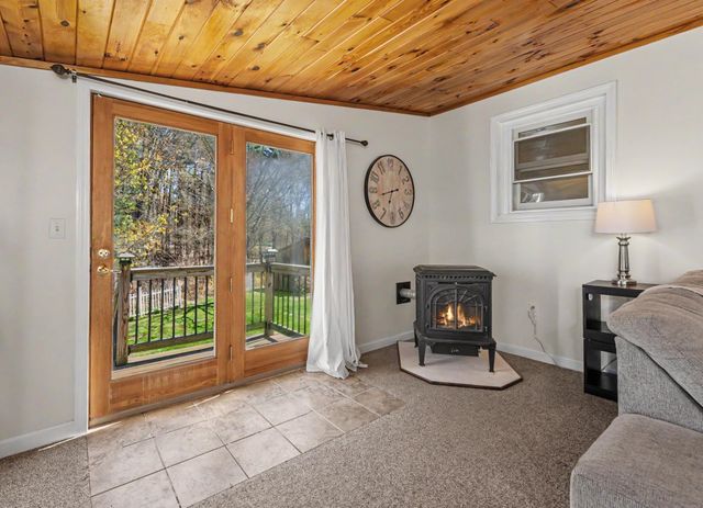 96 Fordway Extension, Derry, NH 03038