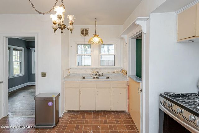 2316 Westbrook Drive, Toledo, OH 43613