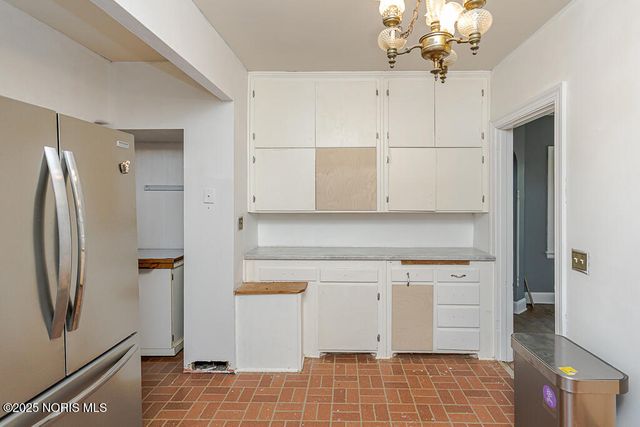 2316 Westbrook Drive, Toledo, OH 43613