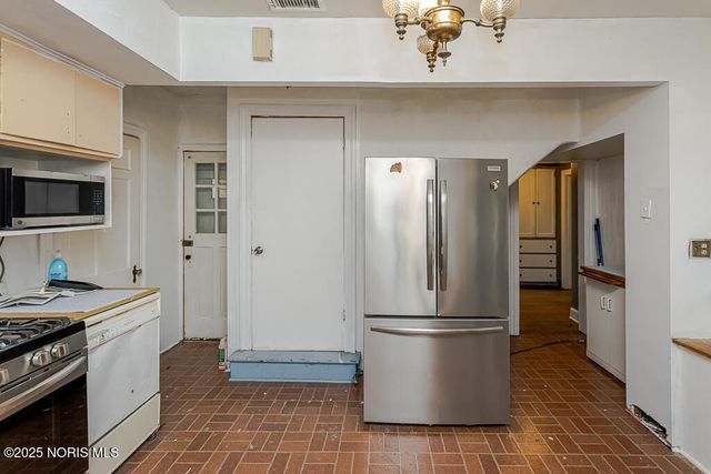 2316 Westbrook Drive, Toledo, OH 43613