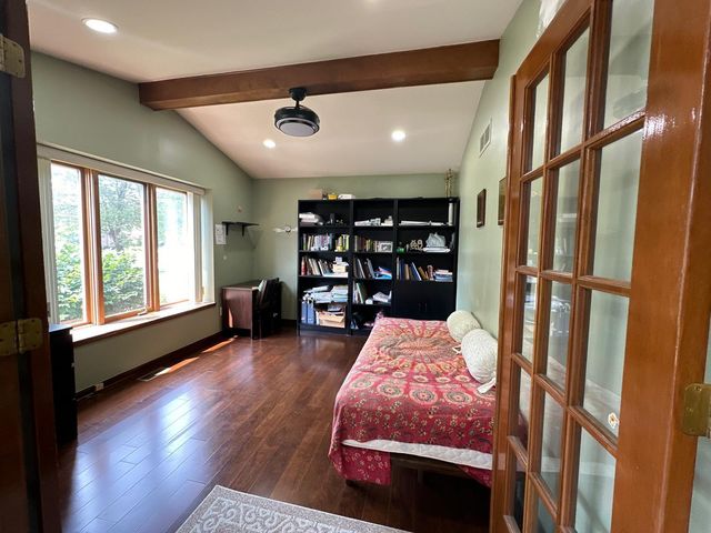 5470 Cheltenham Drive, Troy, MI 48098