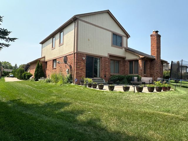 5470 Cheltenham Drive, Troy, MI 48098