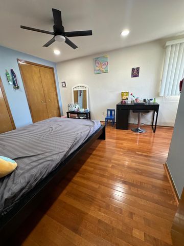 5470 Cheltenham Drive, Troy, MI 48098