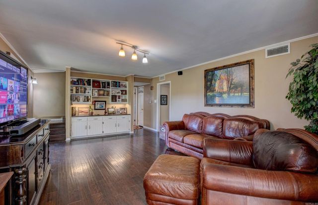 2800 Gray Fox Lane, Jacksonville, AR 72076