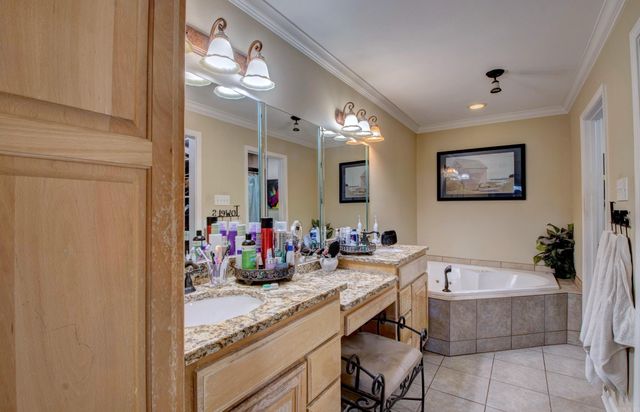 2800 Gray Fox Lane, Jacksonville, AR 72076