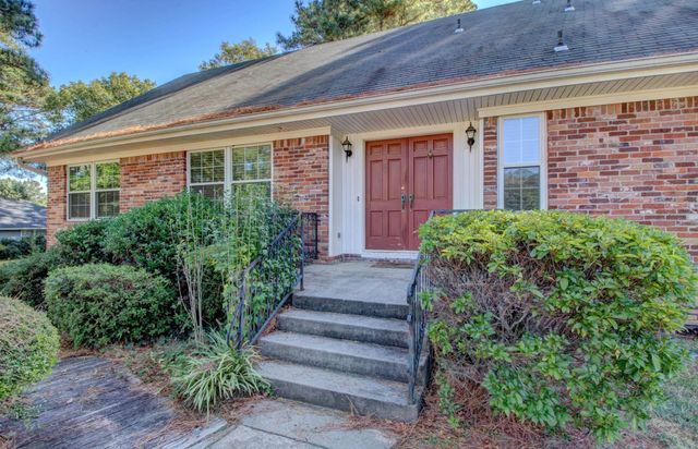 2800 Gray Fox Lane, Jacksonville, AR 72076