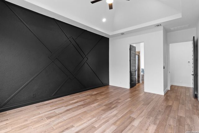 15509 york, Selma, TX 78154