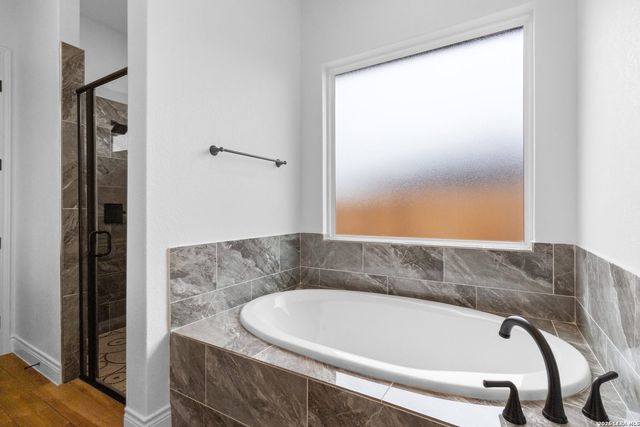 15509 york, Selma, TX 78154