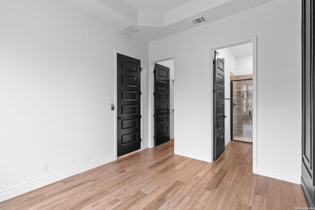 15509 york, Selma, TX 78154