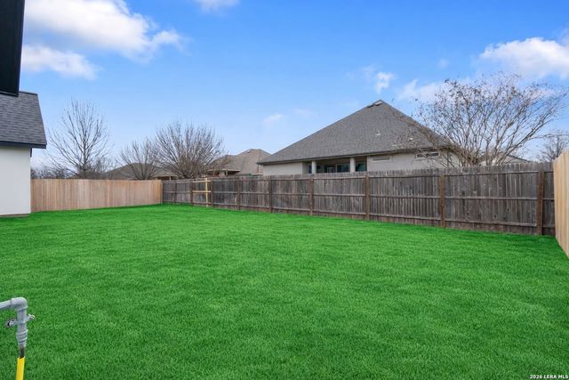 15509 york, Selma, TX 78154